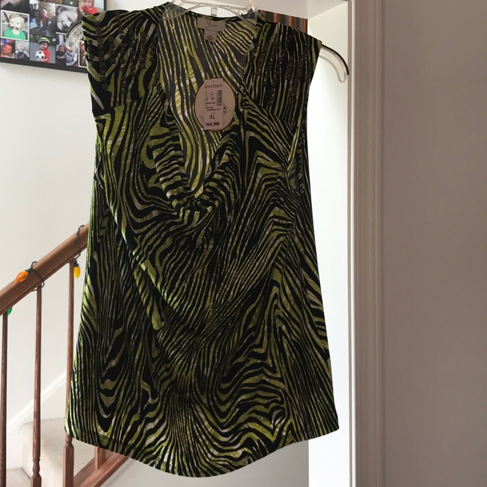Beautiful sleeveless blouse